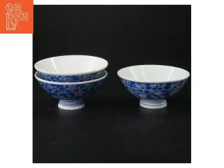 Porcelænsskåle med blomstermønster (str. Ø 12 cm)