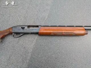 Remington 1100 cal. 12/70 halvautomat 