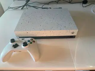 Xbox One X, Limited edition
