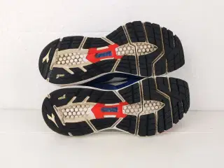 Løbesko Diadora Blushield