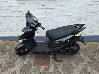 Vga Explora 30km/t  Fra 2014 model med stik.