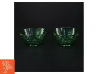 Grønne glas skåle (str. 12 cm h 5 cm)