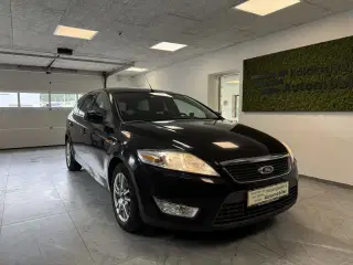 Ford Mondeo 2,0 Ambiente 145HK Stc