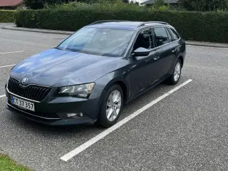 Skoda Superb 2,0 TDi 150 Ambition Combi DSG