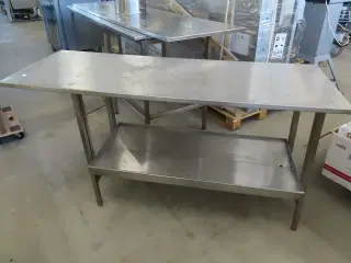 Bord i rustfrit stål