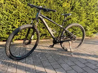  Cube Aim race mountain bike 29” ny pris 6200kr