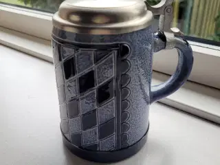 Keramik krus med låg.