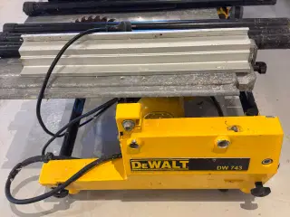 DeWalt 743 vendbar sav.