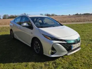 Prius Plugin Hybrid som ny