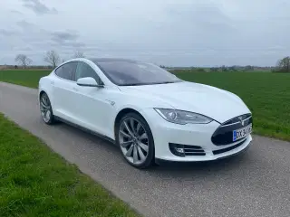 Tesla model s p85+