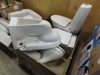 4 stk. Toiletter