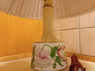Bordlampe Tischenreuth med blomster og afbryder 