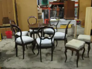 Antikt cafesæt med bord og 6 stole