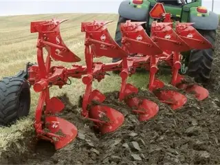 Kuhn VM153NSH 4+1 Kampagne model med hydraulisk landhju
