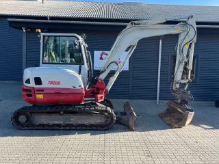 Takeuchi TB260 Hydraulisk skovlskifte med kipbar planerskovl