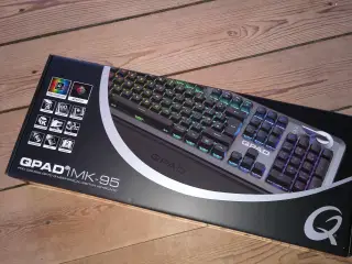QPAD MK95 gaming tastatur