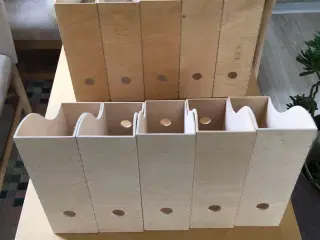 Tidskriftsholder af træ