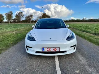 Tesla Model 3 SR+ 2022 med træk! 