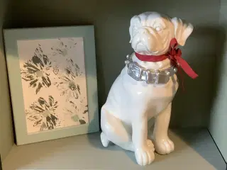 Sød hvid hund / porcelæn