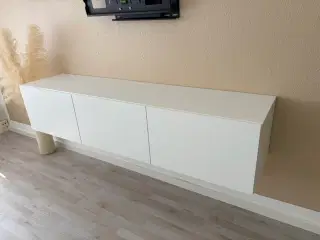 Tv-bord