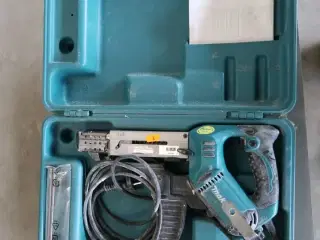Gipsskruemaskine MAKITA 6843