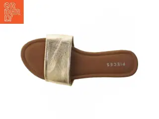 Guldsandaler, str. 36 fra Pieces (str. 36 cm)