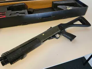 Airsoft shotgun Fabarm STF 12 Compact