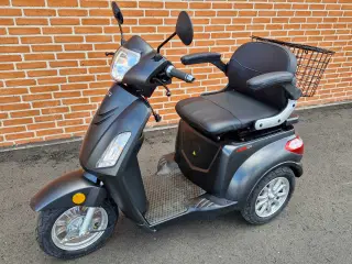 El-scooter MotoCR 