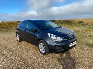 KIA RIO 1,4 CRDE 5-dørs MAN.6 Brugt