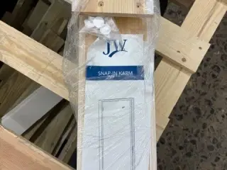 Swedoor karmsæt hvid fyr u/bund 128 mm 9x21