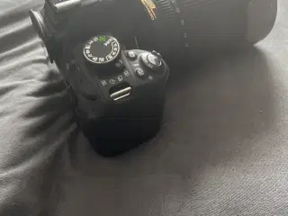  Nikon D3100 spejlreflekskamera + 18-105mm VR-lins