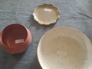 KERAMIK HAR FÅET KØBT LIDT FOR MEGET