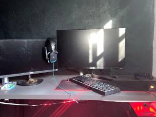 Sælger komplet gaming setup