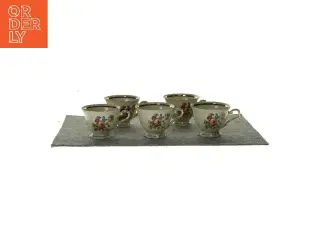 Kopper med blomsterprint (5 stk.) fra Bucka&Nissen (str. HØ: 8x9cm)