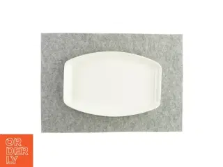 Serveringsfad i porcelæn
