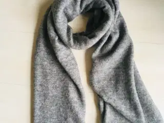 Halstørklæde / sjal