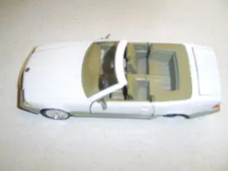 MERCEDES BENZ 500 SL åben sportvogn hvid