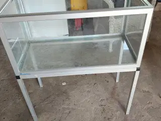 Akvarium på fod