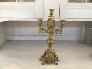 Gammel italiensk kandelaber