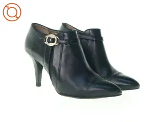 Damesko fra Hugo Boss (str. 39)