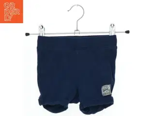 Mørkeblå shorts til børn fra H&M (str. 74)