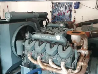 Scania V8 DS 14 A01 motorer.