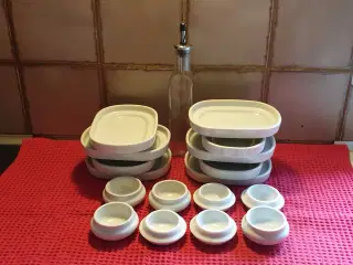 Porcelæn til bagte kartofler+smør 17stk ialt20kr