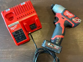 Milwaukee akku slagskruemaskine M12 m. 4.0 ah batt