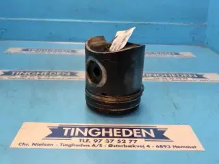 Iveco 8361 SRE 11 Stempel 1903678