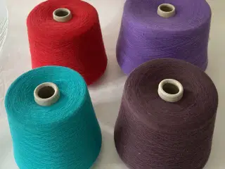 4 x Bomuld tråd på cones