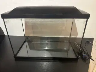 Akvarie 60L med varmelegeme