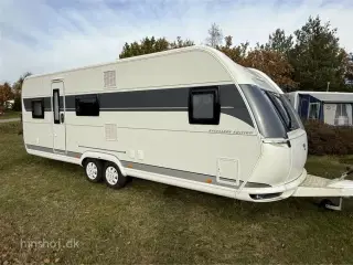 2023 - Hobby Excellent Edition 650 KMFe Stor rummelig familievogn med 3 køjer fra Hinshøj Caravan