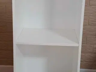 Hvid reol med 1 hylde