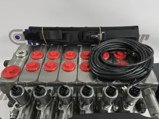 Walvoil DPX160 6 funktioner med Scanreco G2B